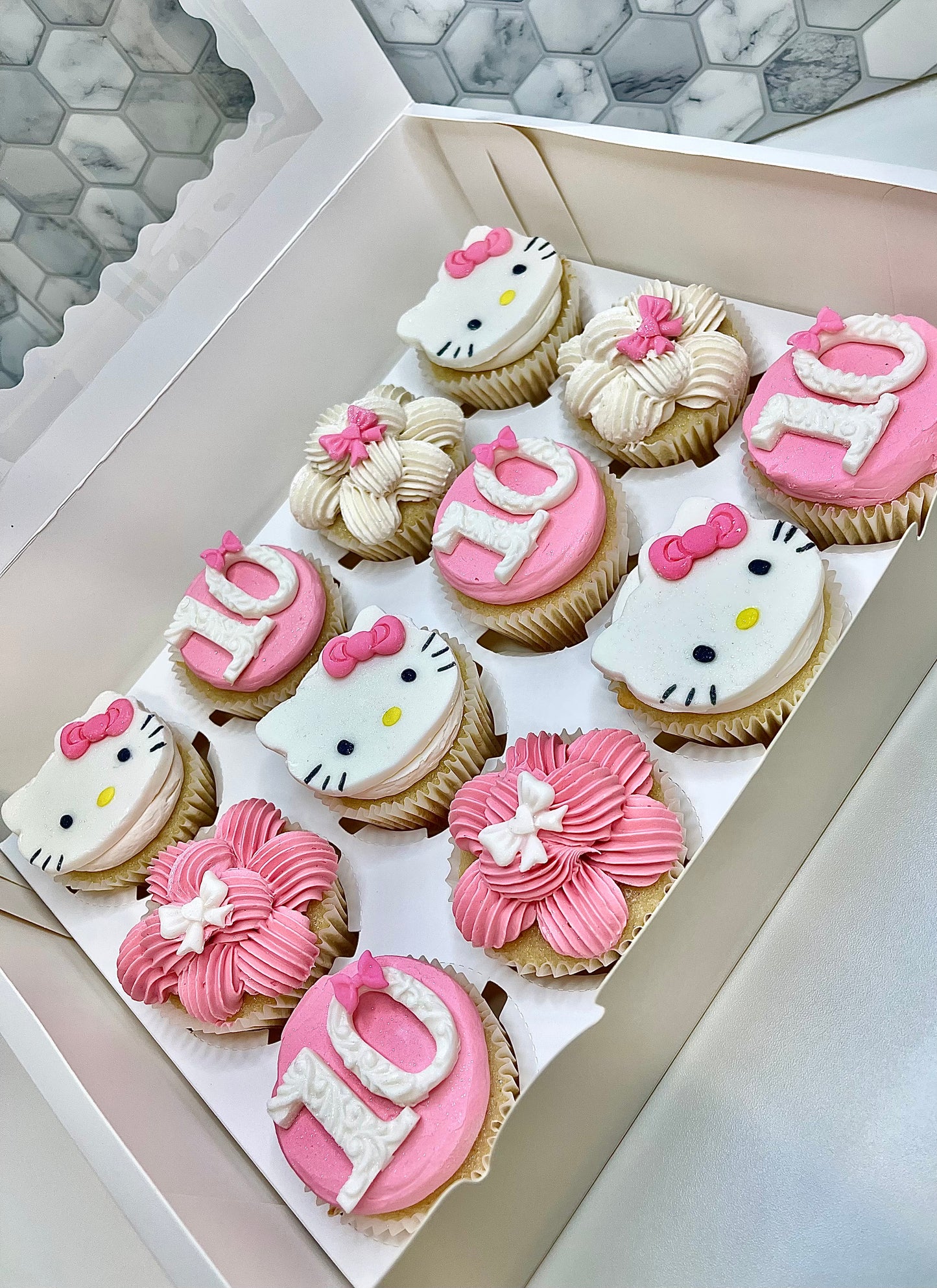 Cupcakes - Characters
